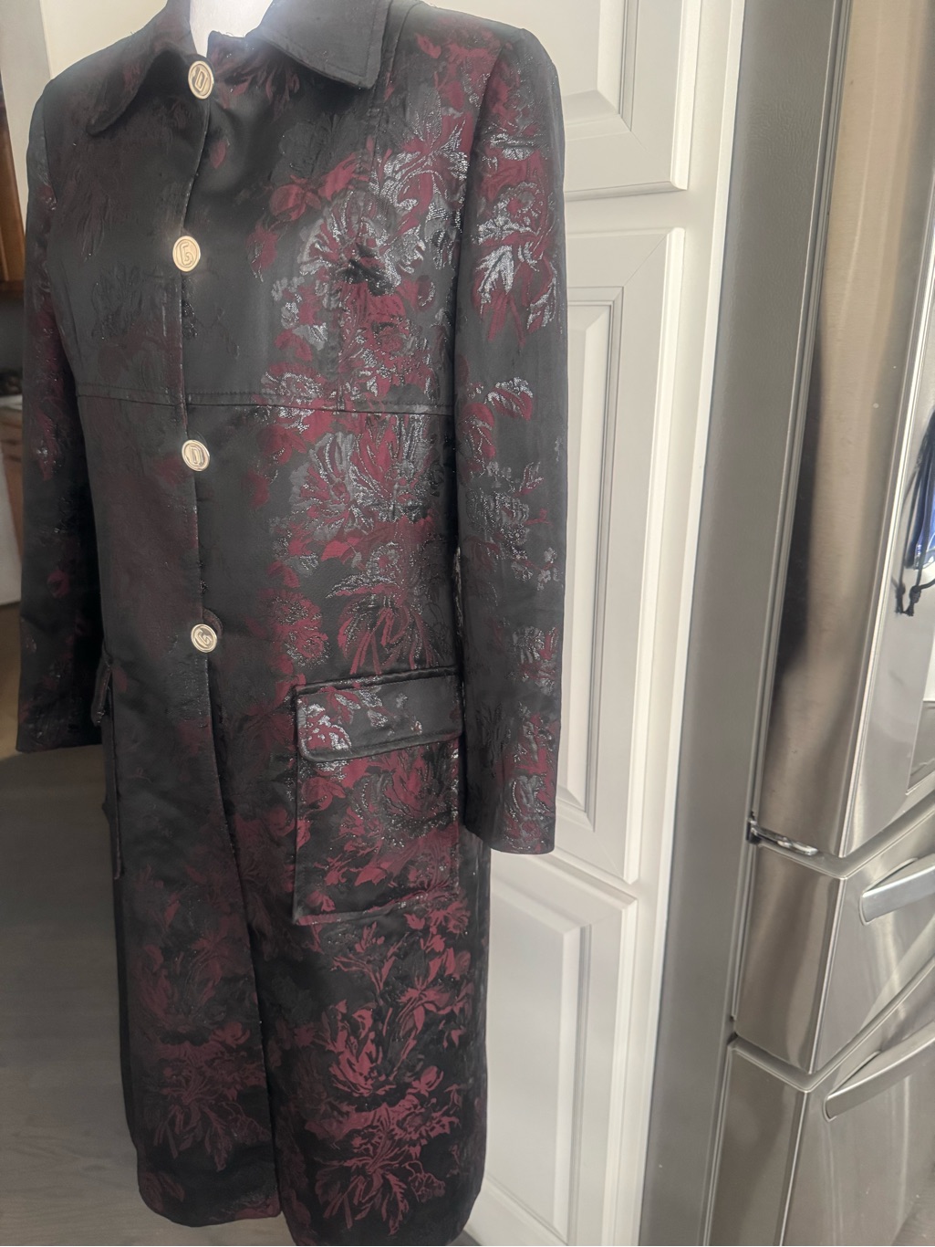 Dolce And Gabbana Black & Burgundy Floral Brocade Long Coat Size 44 (16)